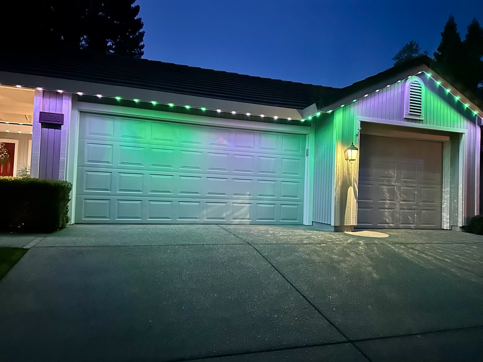 Permanent architectural lights, color change