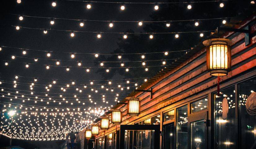 christmas lights installation on a house